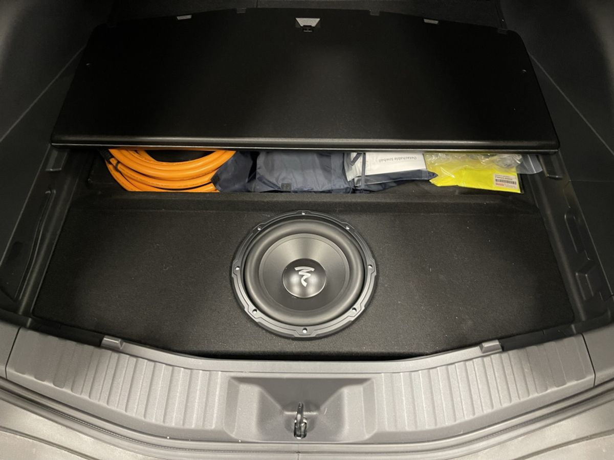 Focal SUB 10 250w 1x4ohm